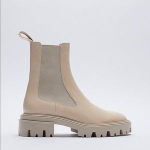 ZARA LOW HEEL LEATHER ANKLE BOOT WITH ELASTIC GORE